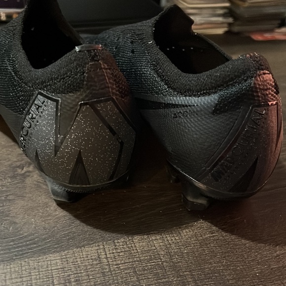 Nike Mercurial Vapor XII Elite size 6.5